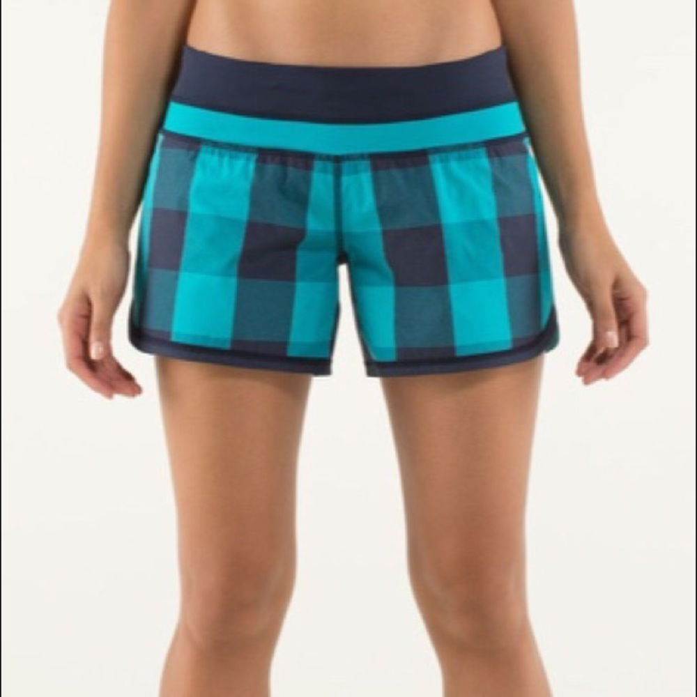 Lululemon Groovy Run Short - 2 Way Stretch Size 8